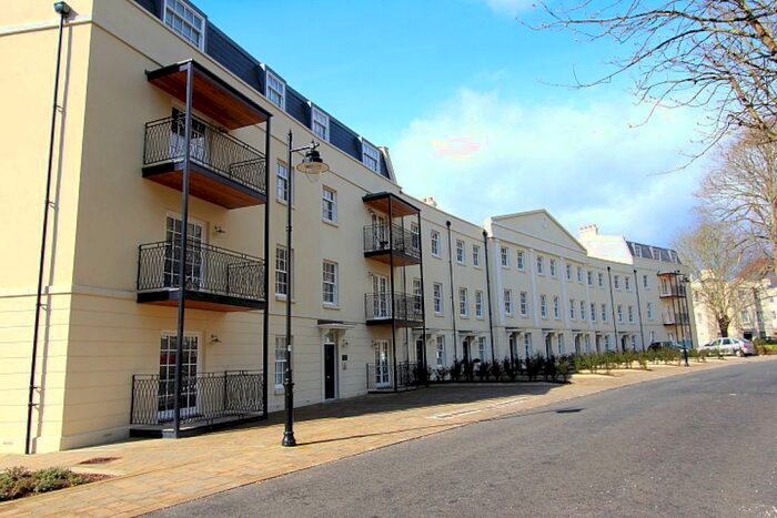 1 Bedroom Apartment To Rent In Mount Wise, Plymouth, PL1