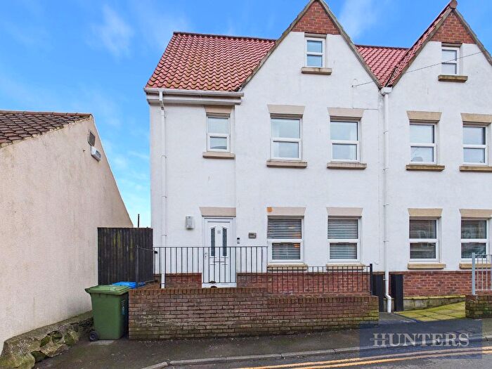 3 Bedroom Semi Detached House For Sale In Cooks Row, Scarborough, YO11