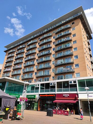 1 Bedroom Flat To Rent In High Street, Feltham, Feltham, TW13