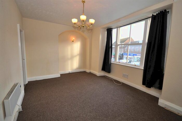2 Bedroom Flat To Rent In Market Place, Thirsk, YO7