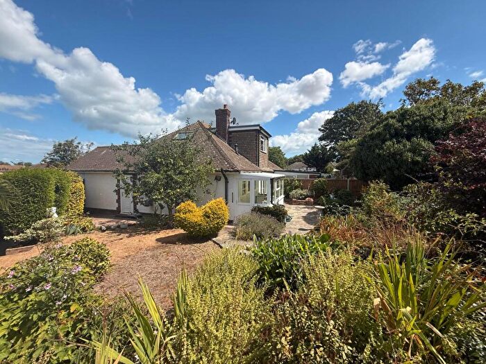 3 Bedroom Semi-Detached Bungalow For Sale In Ingle Close, Birchington, CT7