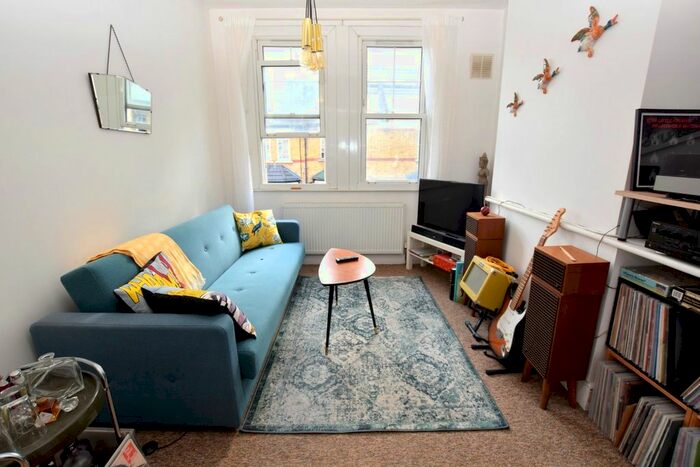 2 Bedroom Maisonette To Rent In Wise Road, Stratford, E15