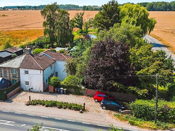 3 Bedroom Semi-Detached House For Sale In Seven Hills, Ingham, Bury St. Edmunds, IP31