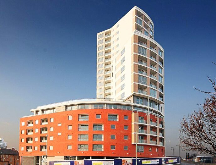 2 Bedroom Apartment To Rent In High Road, Ilford, London, IG1
