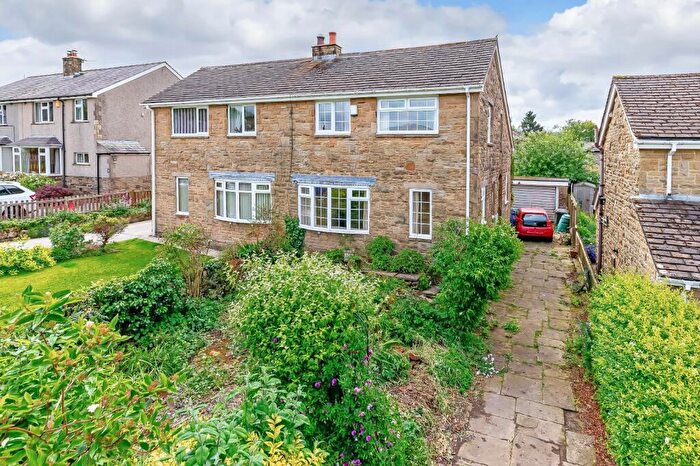 3 Bedroom Semi-Detached House For Sale In Raines Meadows, Grassington, Skipton, BD23