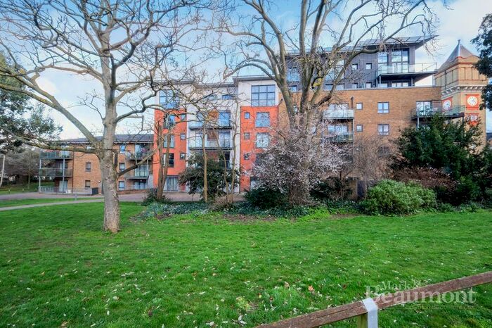 1 Bedroom Flat To Rent In Meridian South, Hither Green, London, SE13