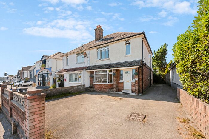 3 Bedroom Semi Detached House For Sale In Ringwood Road, Poole, BH12