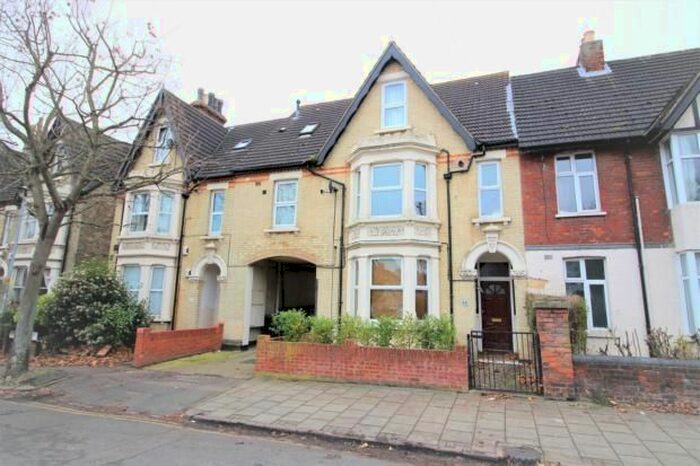 1 Bedroom Flat To Rent In Clarendon Street, Bedford MK41