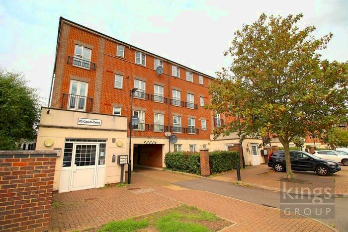 2 Bedroom Flat For Sale In Gareth Drive, Edmonton, N9