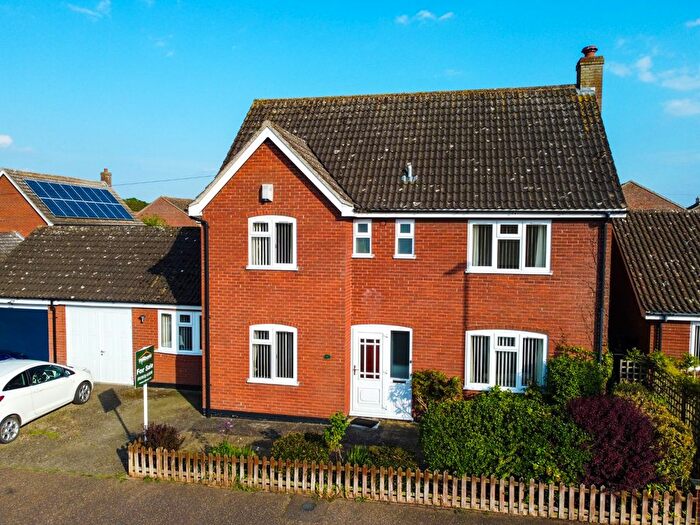 4 Bedroom Detached House For Sale In Springfields, Attleborough, Norfolk, NR17