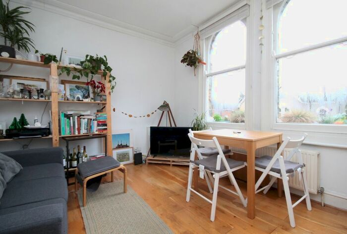 2 Bedroom Flat To Rent In Mount Pleasant Villas, Stroud Green, N4