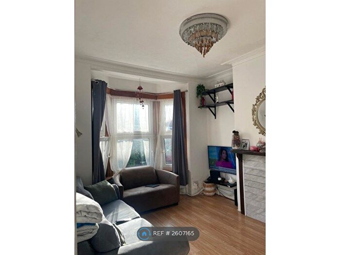 2 Bedroom Terraced House To Rent In Cromwell Road, Hounslow, TW3