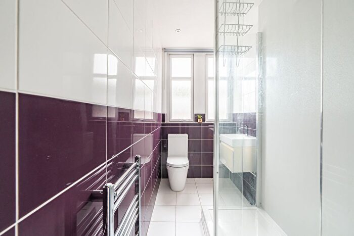 1 Bedroom Flat For Sale In / Craigcrook Place, Edinburgh, EH4