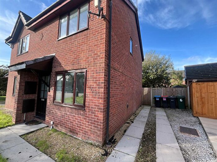 2 Bedroom Semi-Detached House To Rent In Kirkwood Close, Chester, CH3