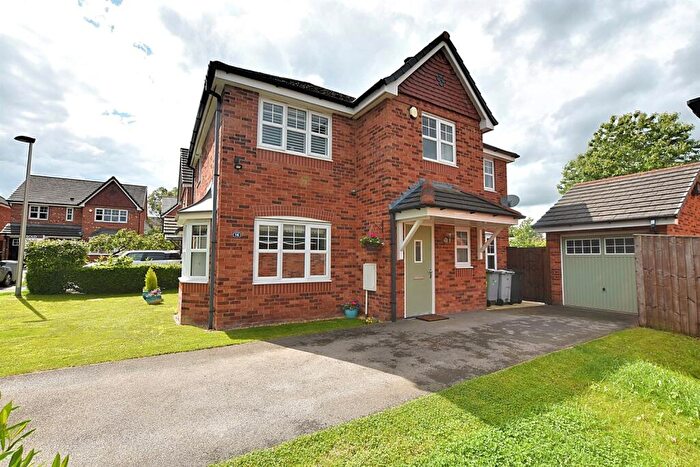 4 Bedroom Detached House For Sale In Wrenmere Close, Sandbach, CW11
