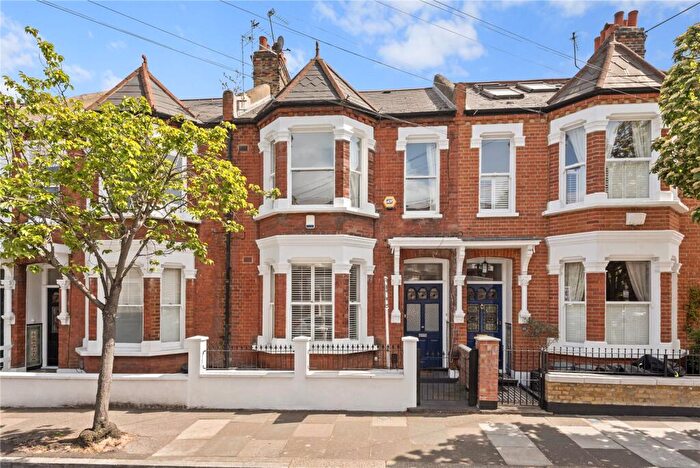 2 Bedroom Apartment For Sale In Tregarvon Road, London, United Kingdom, SW11