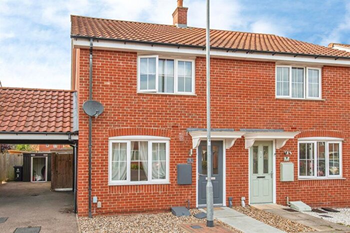 2 Bedroom Semi-Detached House For Sale In Dresden Square, Clacton-On-Sea, CO16