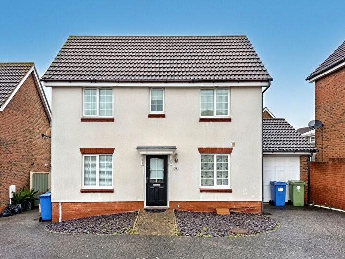 3 Bedroom Detached House To Rent In Charlock Drive, M12