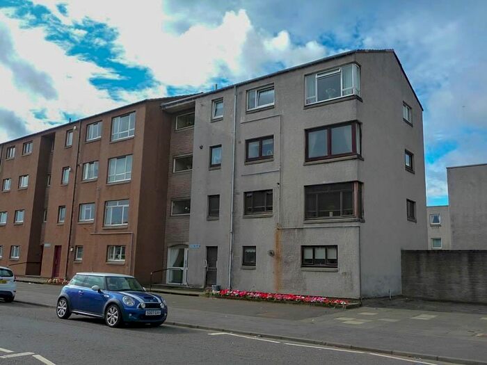 1 Bedroom Flat To Rent In Kerse Road, Grangemouth FK3