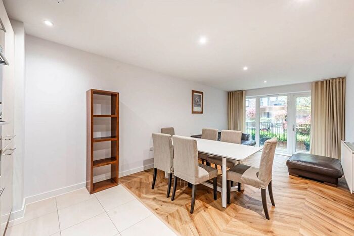 2 Bedroom Flat To Rent In Howard Road, Stanmore, HA7