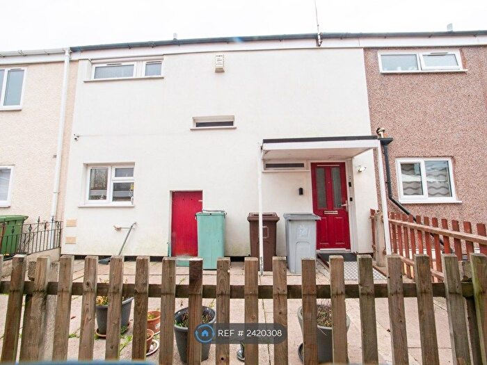 4 Bedroom Terraced House To Rent In Chaffinch Drive, Birmingham, B36