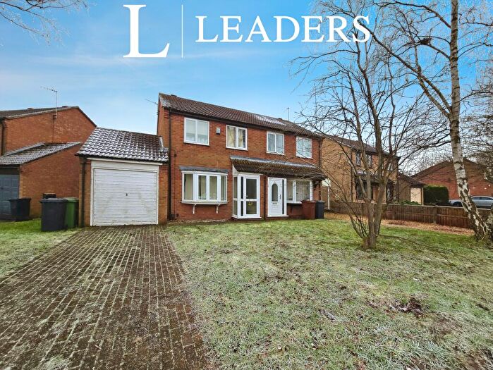 3 Bedroom Semi-Detached House To Rent In Fulmar Road, LN6