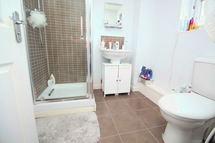 4 Bedroom Town House To Rent In Wath-upon-dearne, Rotherham, S63
