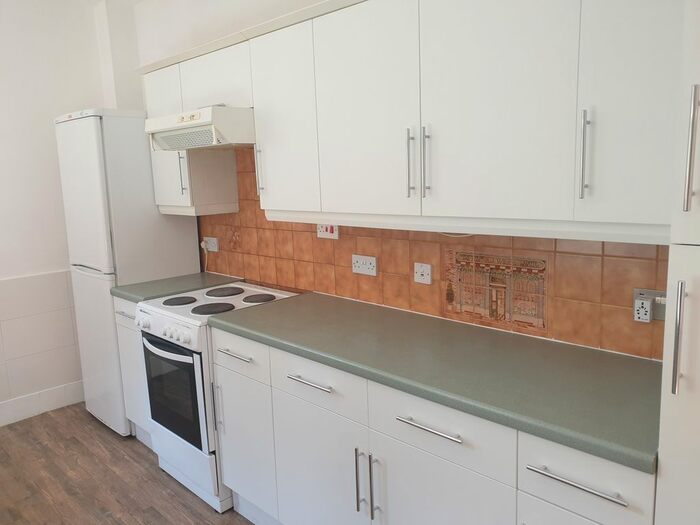 3 Bedroom Terraced House To Rent In Ridgway Road, Luton, LU2