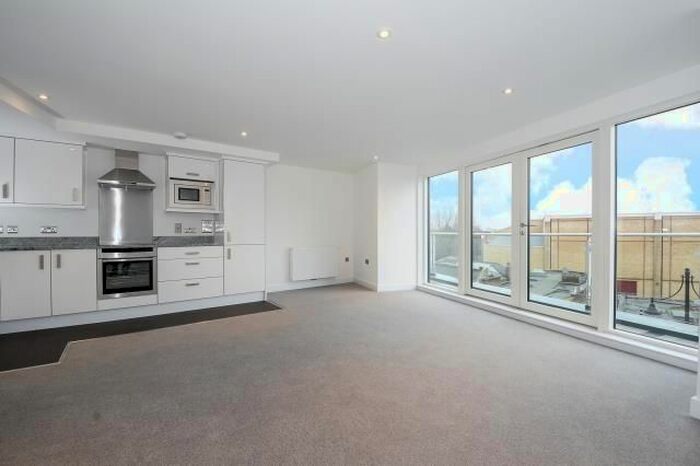 2 Bedroom Flat To Rent In Staines Upon Thames, Surrey TW18