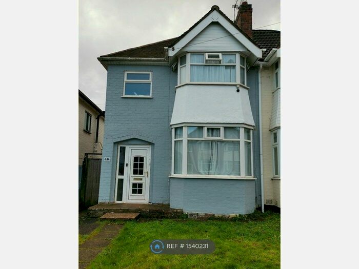 3 Bedroom Semi-Detached House To Rent In Farren Road, Birmingham, B31