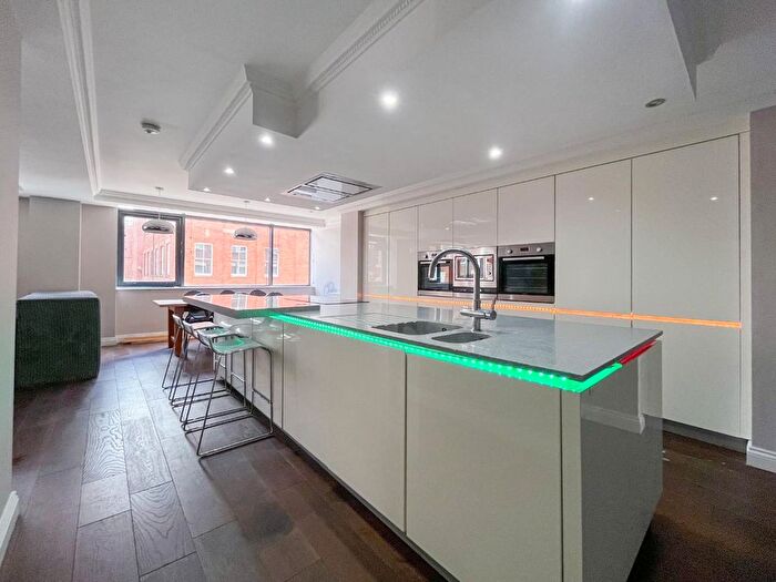 2 Bedroom Flat To Rent In Britannia Street, Leeds, LS1