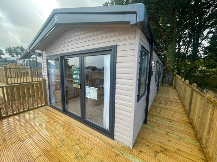 2 Bedroom Park Home For Sale In Springfield Retreat, EX6