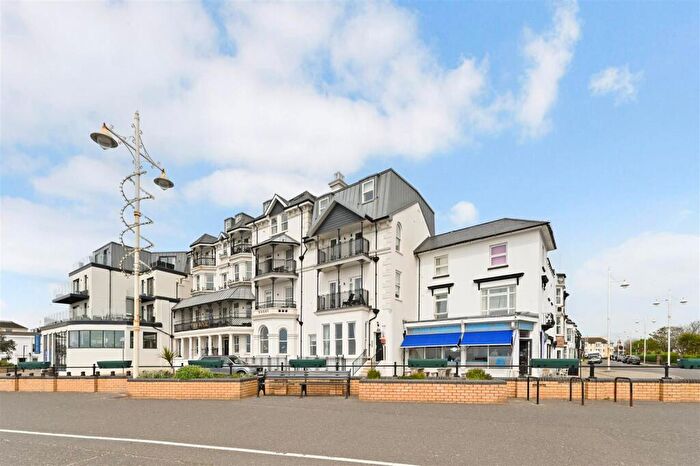 1 Bedroom Apartment To Rent In Royal Hotel, The Esplanade, PO21