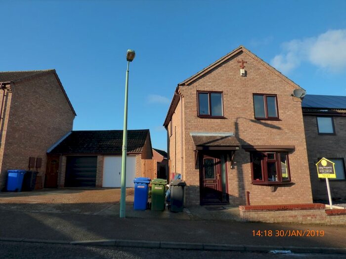 3 Bedroom Detached House To Rent In Kings Road, Bungay, NR35