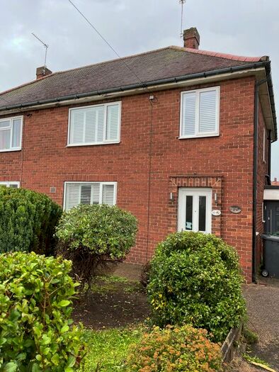 3 Bedroom Semi-Detached House To Rent In Malvern Road, Doncaster, DN2