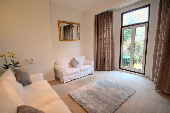 2 Bedroom Flat To Rent In Hammelton Road, Bromley, BR1