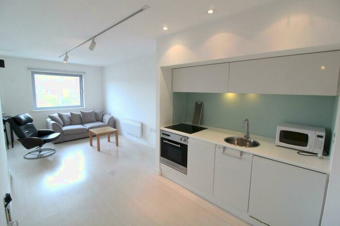 Flat To Rent In Manor Mills, Ingram Street, Leeds, West Yorkshire, LS11