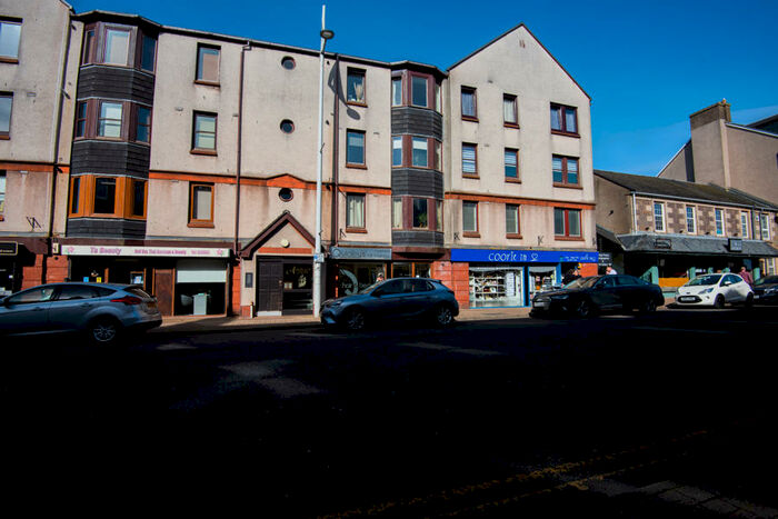 1 Bedroom Flat To Rent In Kempock Street, Gourock, Gourock, PA19