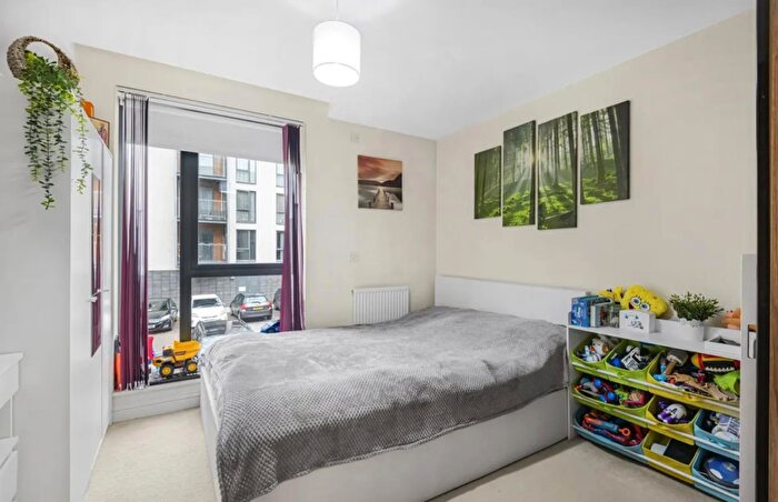 1 Bedroom Apartment To Rent In Joslin Avenue, London, NW9