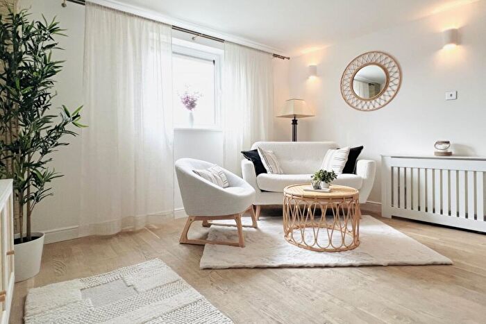 1 Bedroom Flat For Sale In Greenfell Mansions, London, SE8