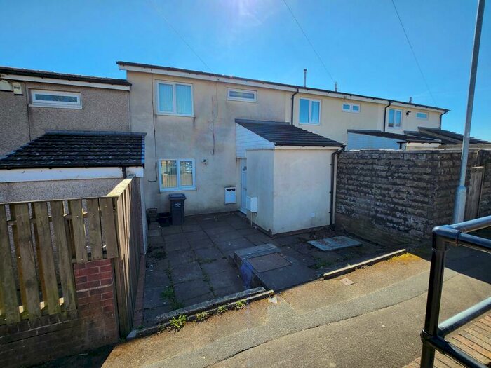 3 Bedroom Terraced House For Sale In Byland, Halifax, HX2