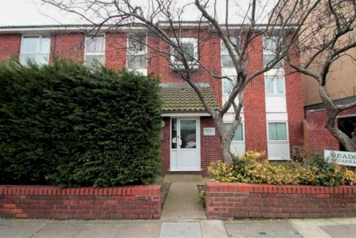 2 Bedroom Flat To Rent In Carnarvon Road, Stratford, E15