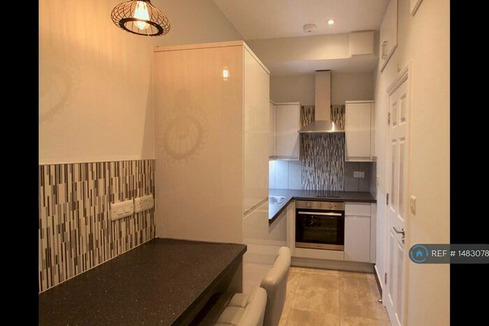 Studio To Rent In Yelverton Road, Bournemouth, BH1