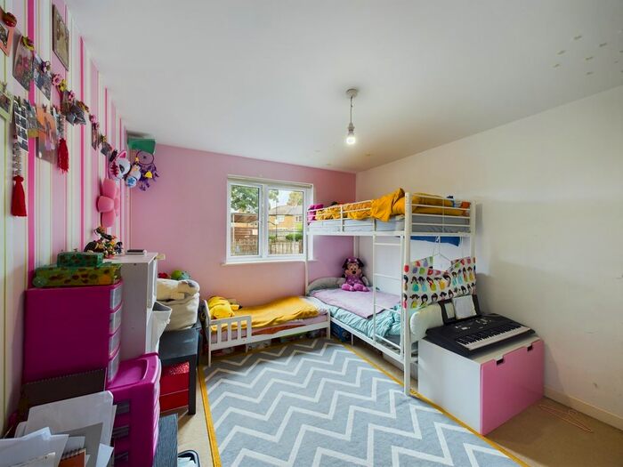 2 Bedroom Flat For Sale In Champion House, Charlton, SE7