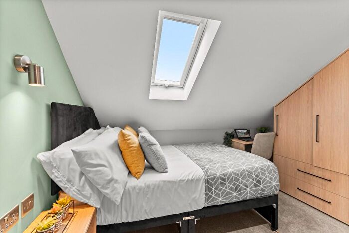 6 Bedroom House Of Multiple Occupation To Rent In Forester Street, Nottingham, Nottinghamshire, NG4