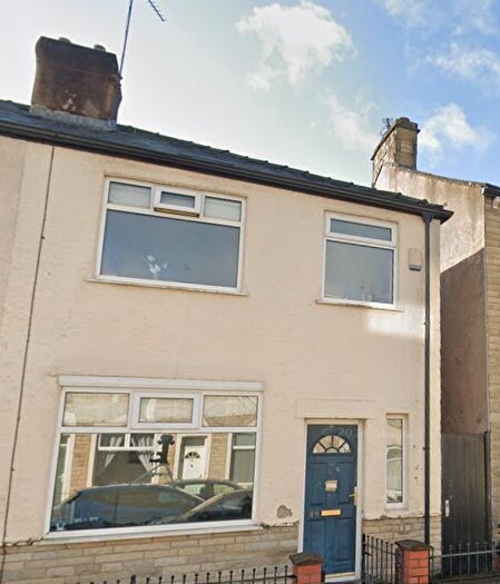 2 Bedroom House To Rent In Countess Street, Accrington, Lancashire, BB5