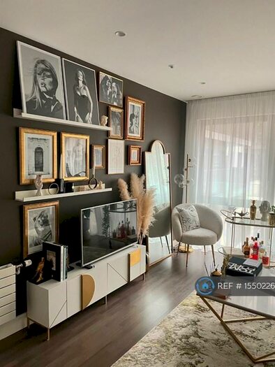 1 Bedroom Flat To Rent In Rathbone Market, London, E16