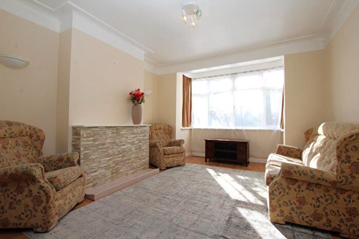 3 Bedroom Property To Rent In Thirlmere Gardens, Wembley, HA9