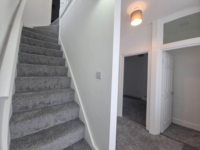 3 Bedroom Property For Sale In Raynham Terrace, Upper Edmonton, N18