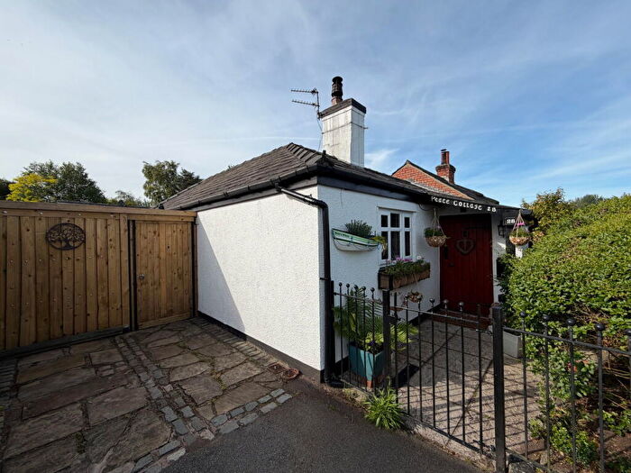 2 Bedroom Cottage For Sale In Knob Hall Lane, Churchtown, Southport, PR9